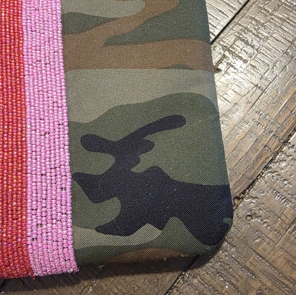 Tiana New York Camo & Beaded Zipper Pouch - Picture 8 of 12